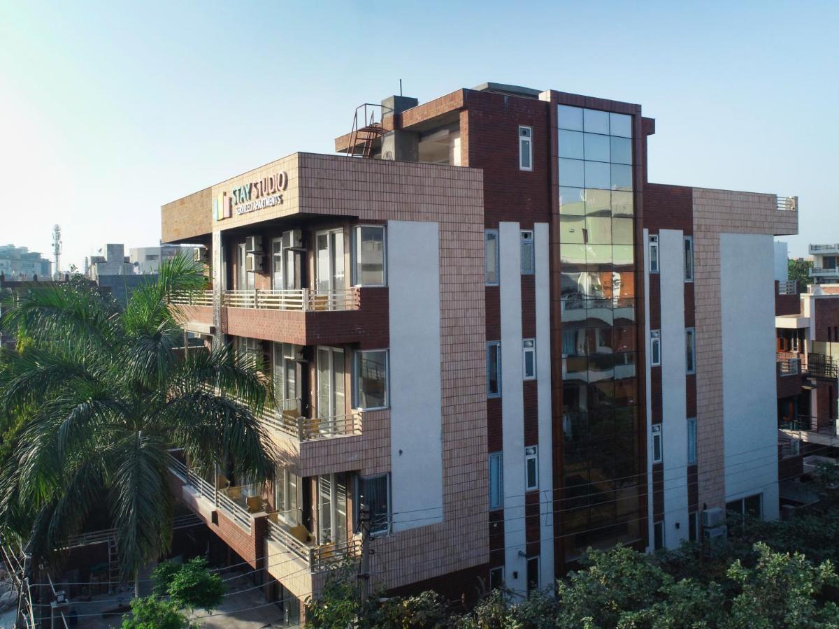 Stay Studio Hotel & Residences 구르가온 외부 사진