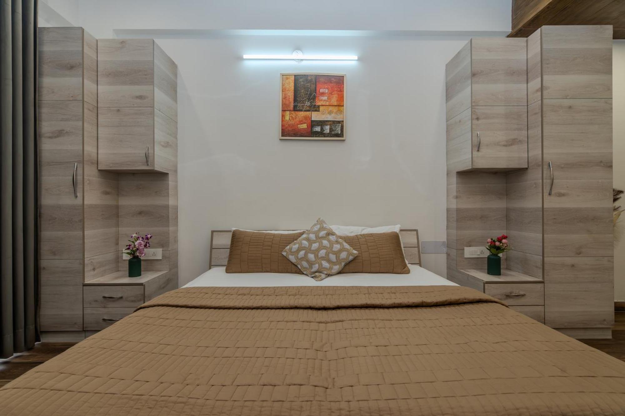 Stay Studio Hotel & Residences 구르가온 외부 사진